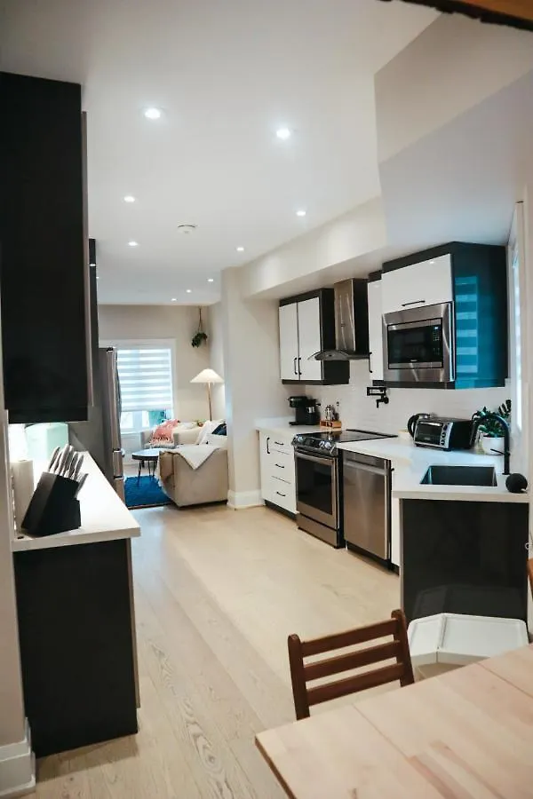 Toronto Junction Hideaway Apartment