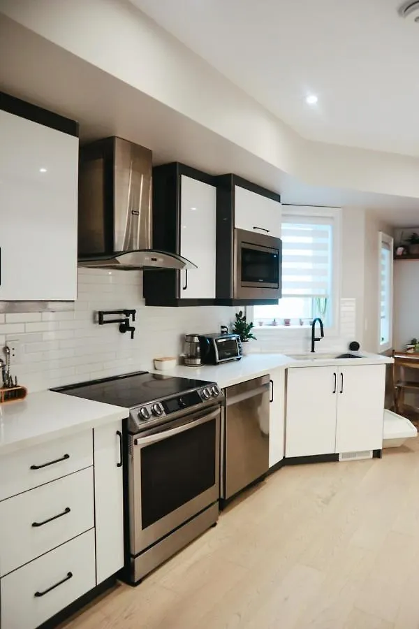 Toronto Junction Hideaway Apartment