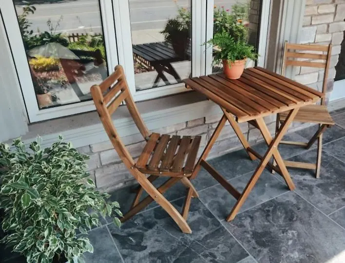 Toronto Junction Hideaway Apartment
